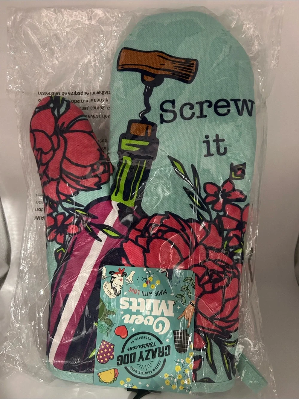 Screw It 🍷 Oven mitt with wine bottle and corkscrew graphics